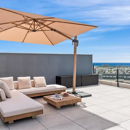 Pure Oasis - Luxury Penthouse *