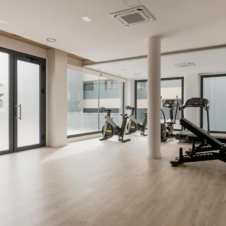 Pure Oasis - Luxury Penthouse 埃斯特波纳