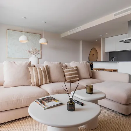 Pure Oasis - Luxury Penthouse