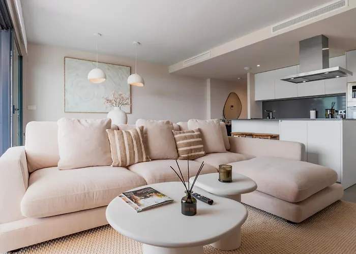 Pure Oasis - Luxury Penthouse