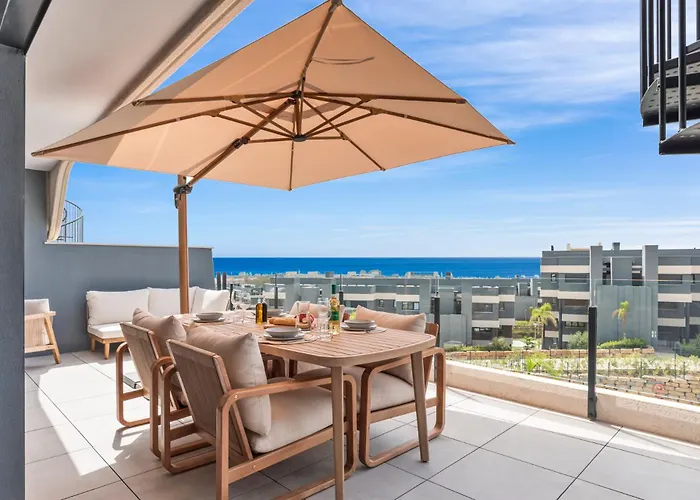 Pure Oasis - Luxury Penthouse Apartment Estepona